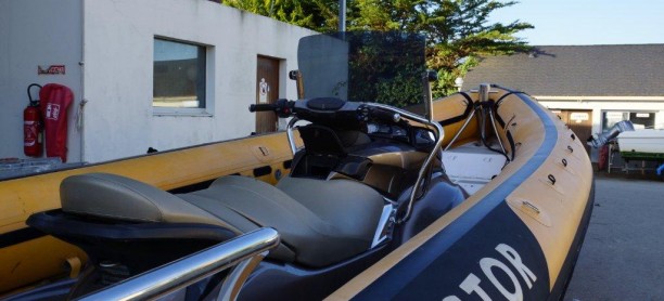 BATEAU  PROTECTOR