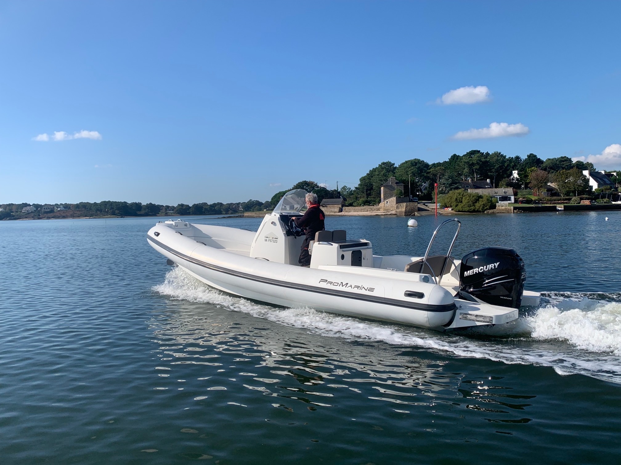 PRO MARINE – HELIOS 25